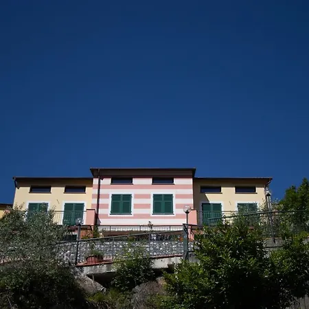 לינה וארוחת בוקר Un Posto Al Sole Molino Nuovo (Genoa)